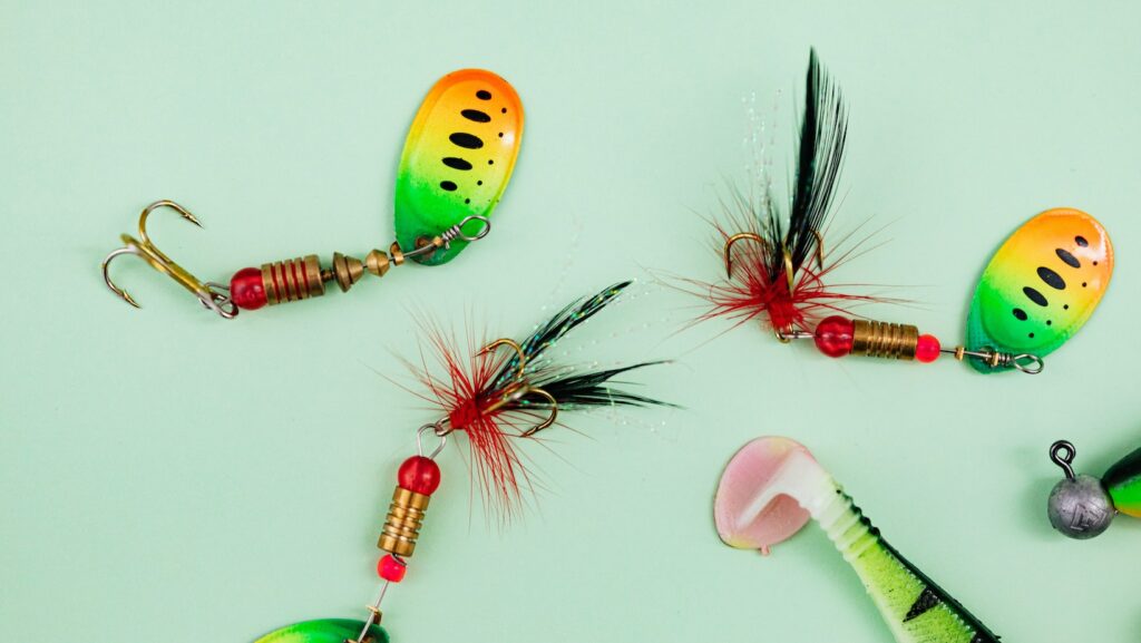 how to craft fake fly bait