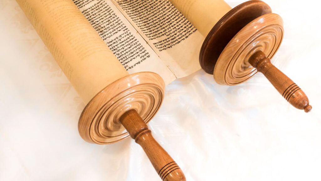 How does the Shas Gemara Influences Modern Jewish Law?