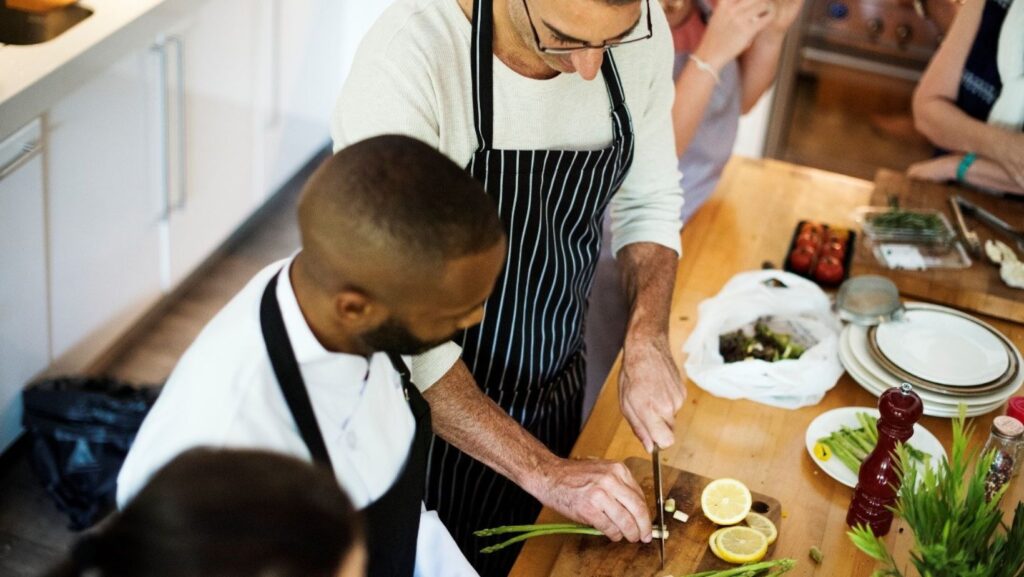 What You Can Expect When Taking a Cooking Class in New Orleans