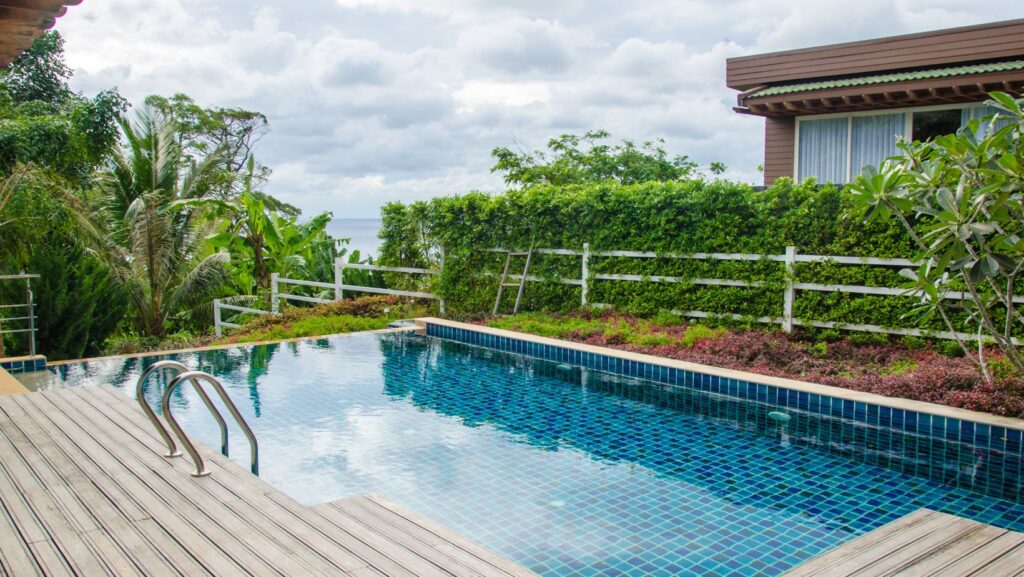 Financing Options for Fiberglass vs. Concrete Pools