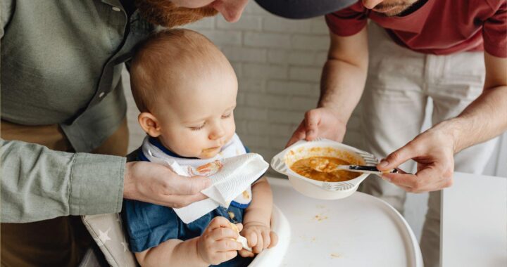 feeding charts for new parents, reduce parent anxiety, newborn feeding guide, baby feeding schedule, infant nutrition tips, postpartum feeding support, parenting resources infant feeding, feeding plan for new parents, breastfeeding and bottle feeding tips, newborn care guidance